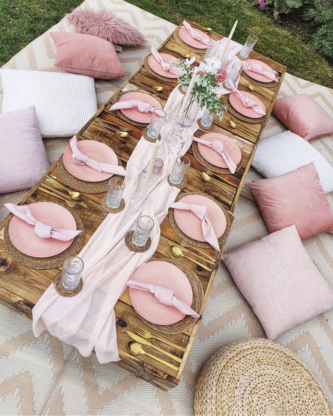 Boho Chic Picnics setup
